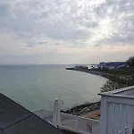 Отель Faehrblick - Direkt Am Wasser *