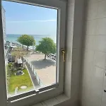 Faehrblick - Direkt Am Wasser *