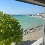 Faehrblick - Direkt Am Wasser Отель
