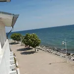 Faehrblick - Direkt Am Wasser Засниц