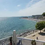 Отель Faehrblick - Direkt Am Wasser