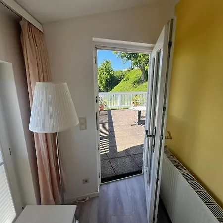 Faehrblick - Direkt Am Wasser Sassnitz