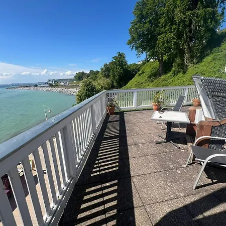 Faehrblick - Direkt Am Wasser Hotel