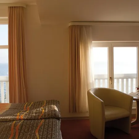 Faehrblick - Direkt Am Wasser Hotel Sassnitz