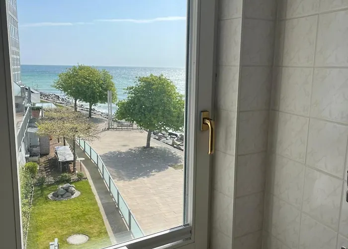 Faehrblick - Direkt Am Wasser *