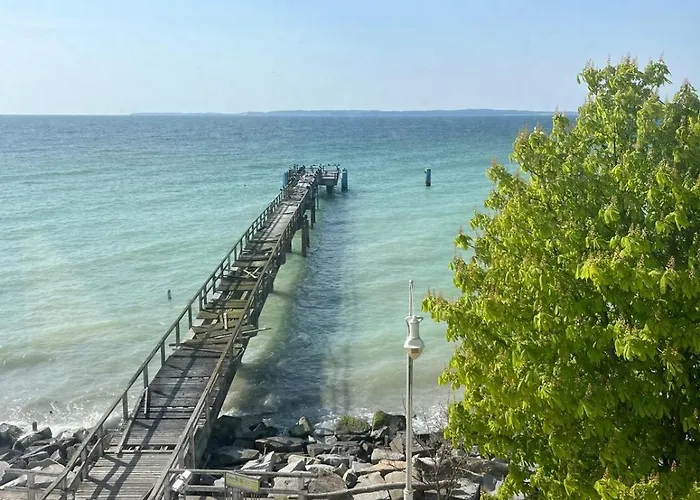 Faehrblick - Direkt Am Wasser מלון *