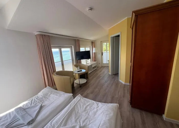 Faehrblick - Direkt Am Wasser Hotel Sassnitz