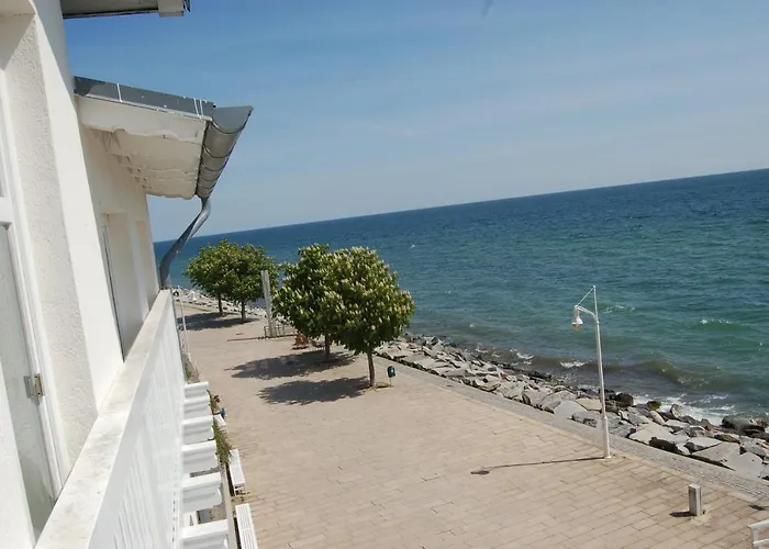 Faehrblick - Direkt Am Wasser Sassnitz